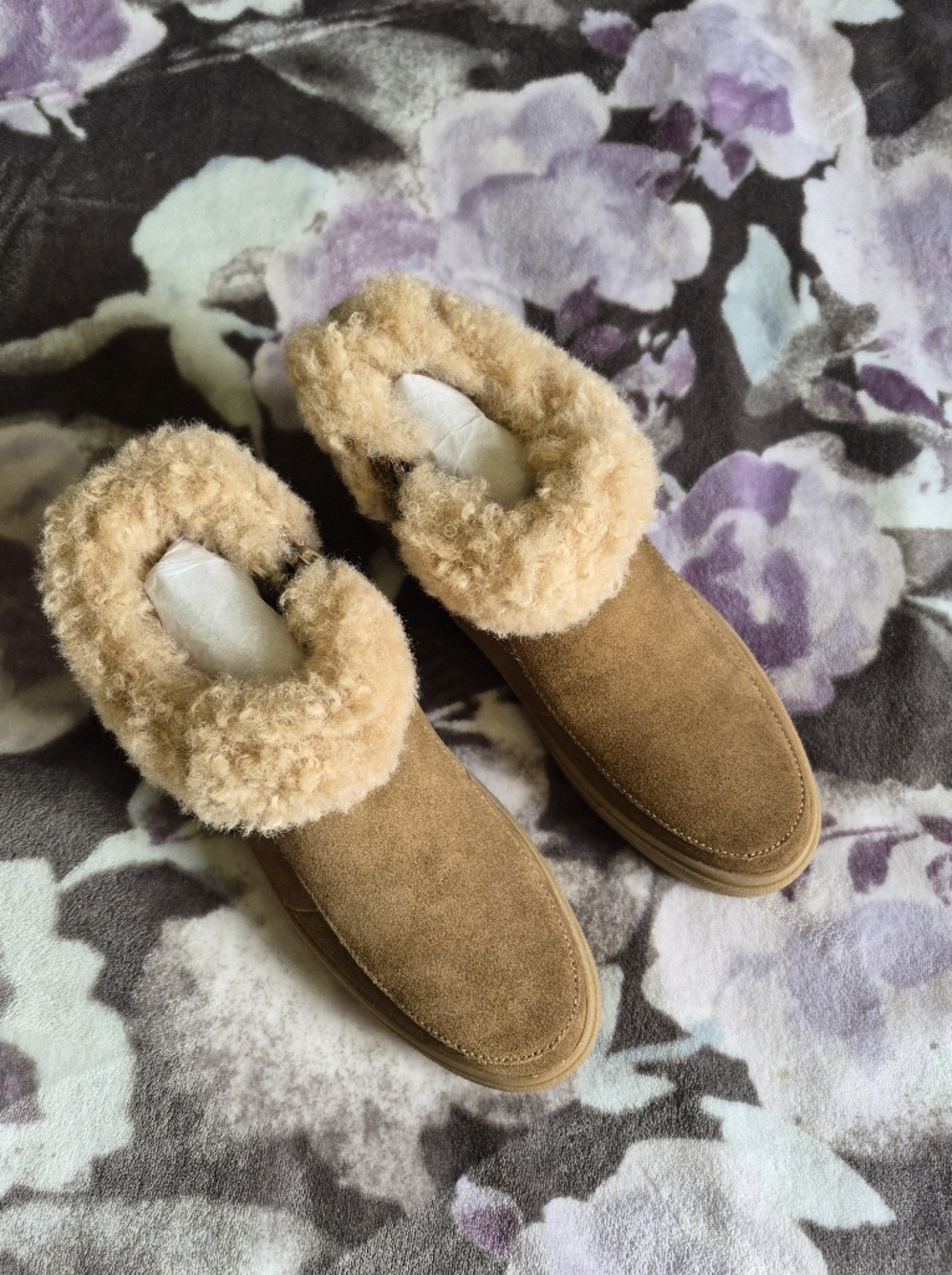 Cougar Amour Suede Winter Boots